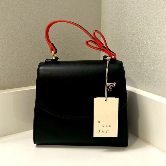 a new day Black Detachable Crossbody Strap Purse - NWT - Picture 2 of 9